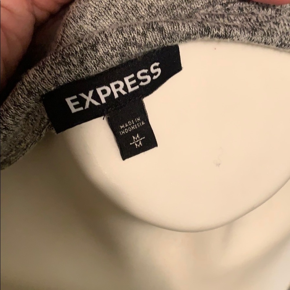 Express sweater - Picture 3 of 4